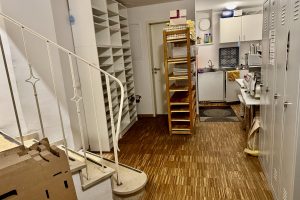 Im Aufenthaltsraum, UG